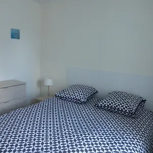 Near The Beach In Ploulec H Appartement